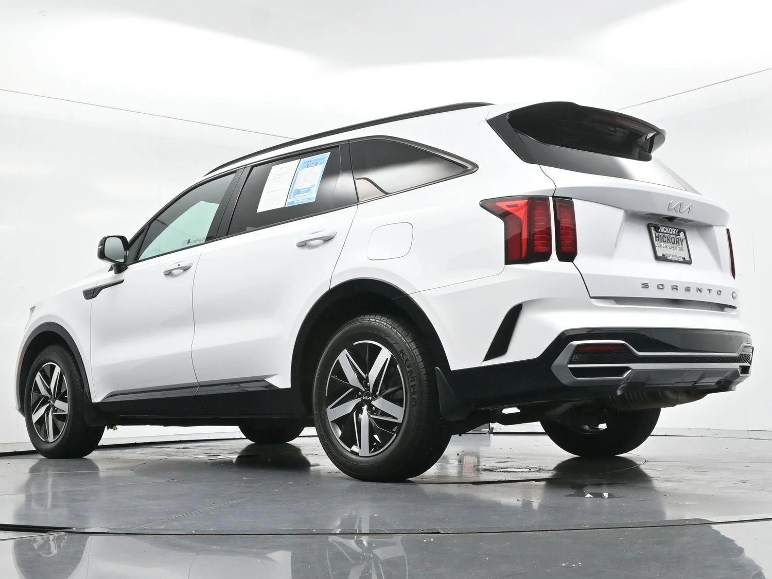Used 2022 Glacial White Pearl Kia S image 54