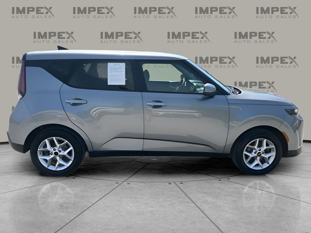 Used 2024 Gray Kia LX image 6
