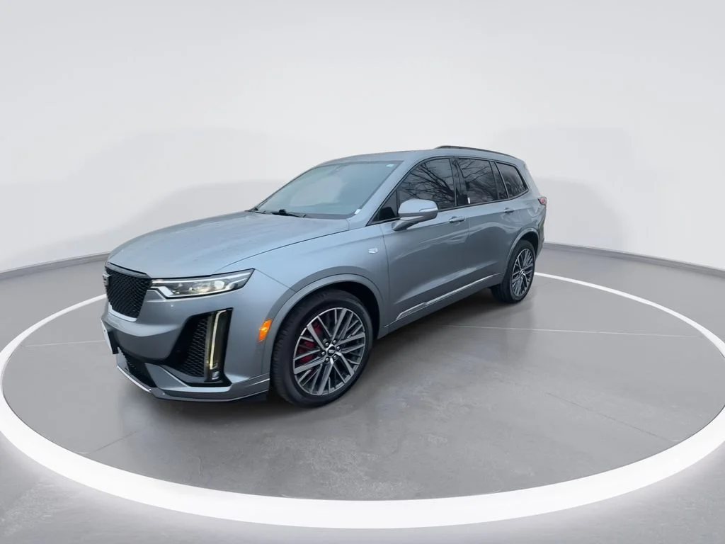 Used 2023 Silver Cadillac Sport image 4