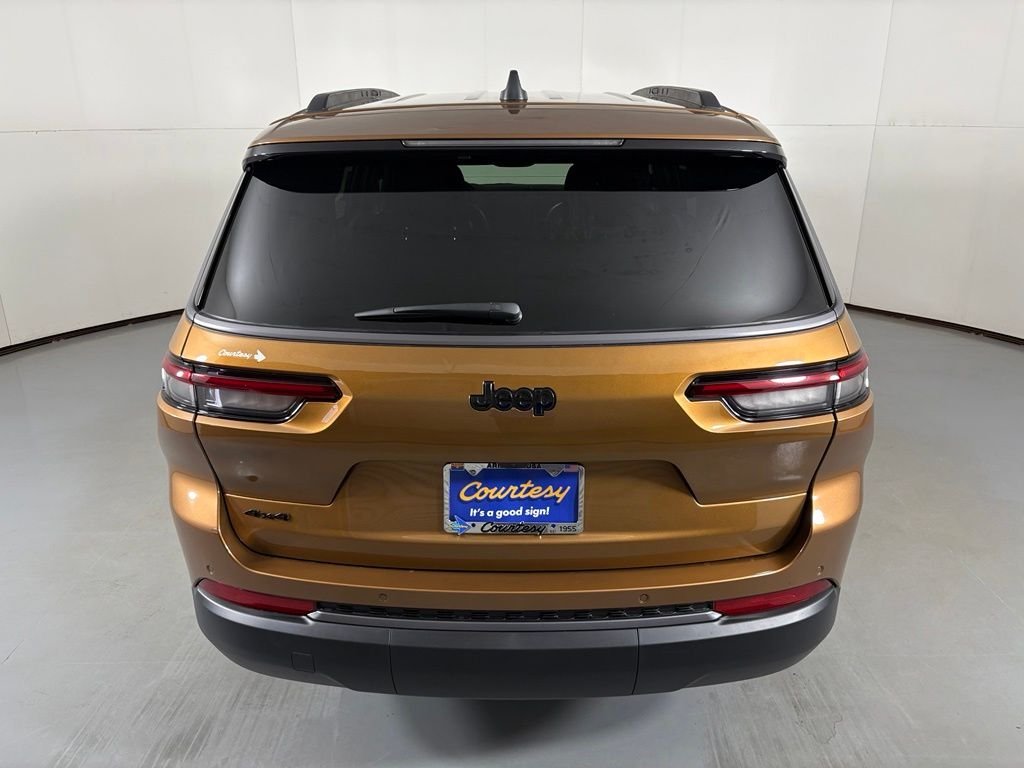 New 2026 Copper Shino Metallic Clear-Coat Exterior Paint Jeep Limited image 7