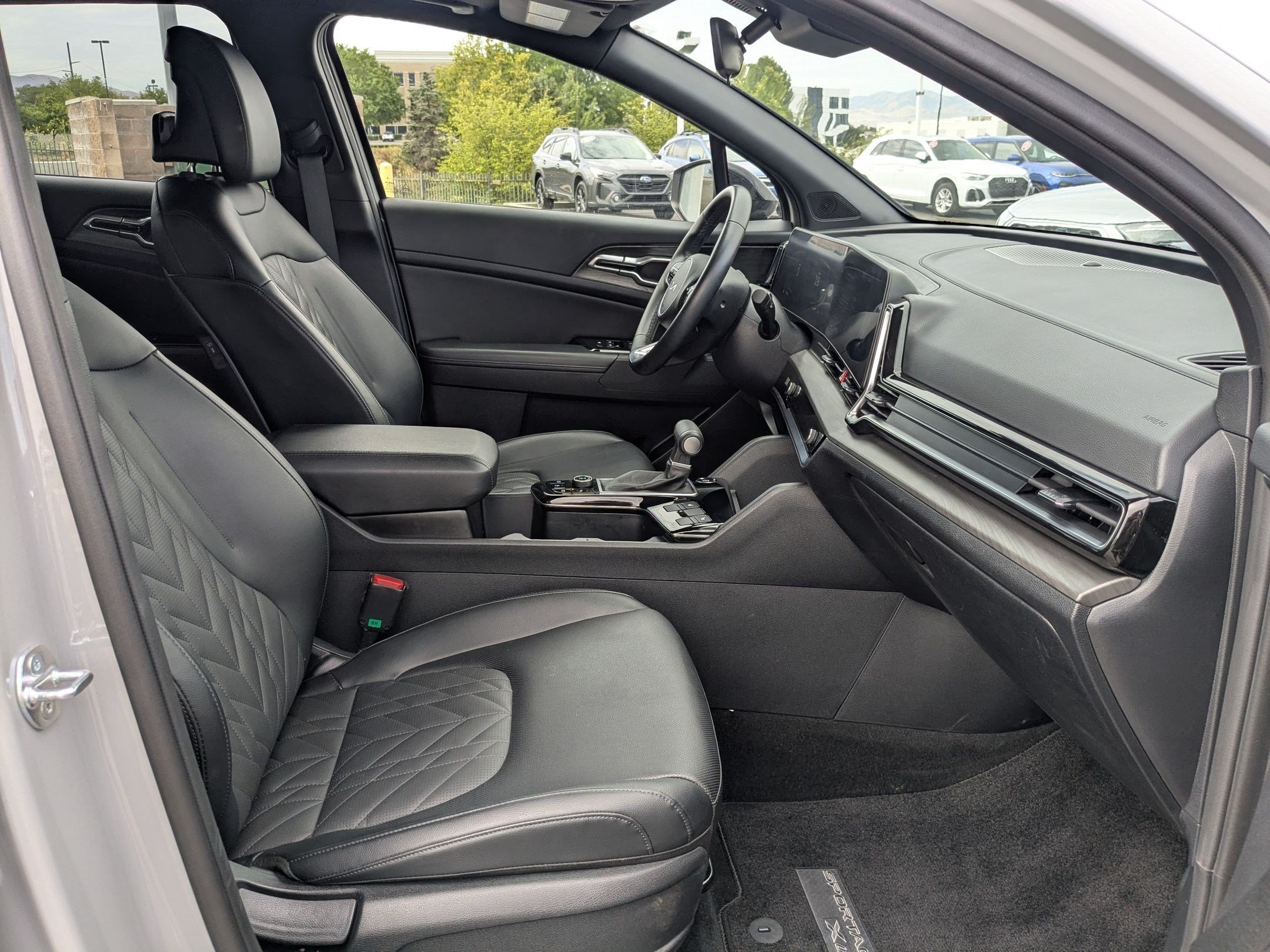 Used 2024 Wolf Gray Kia X-Line image 29
