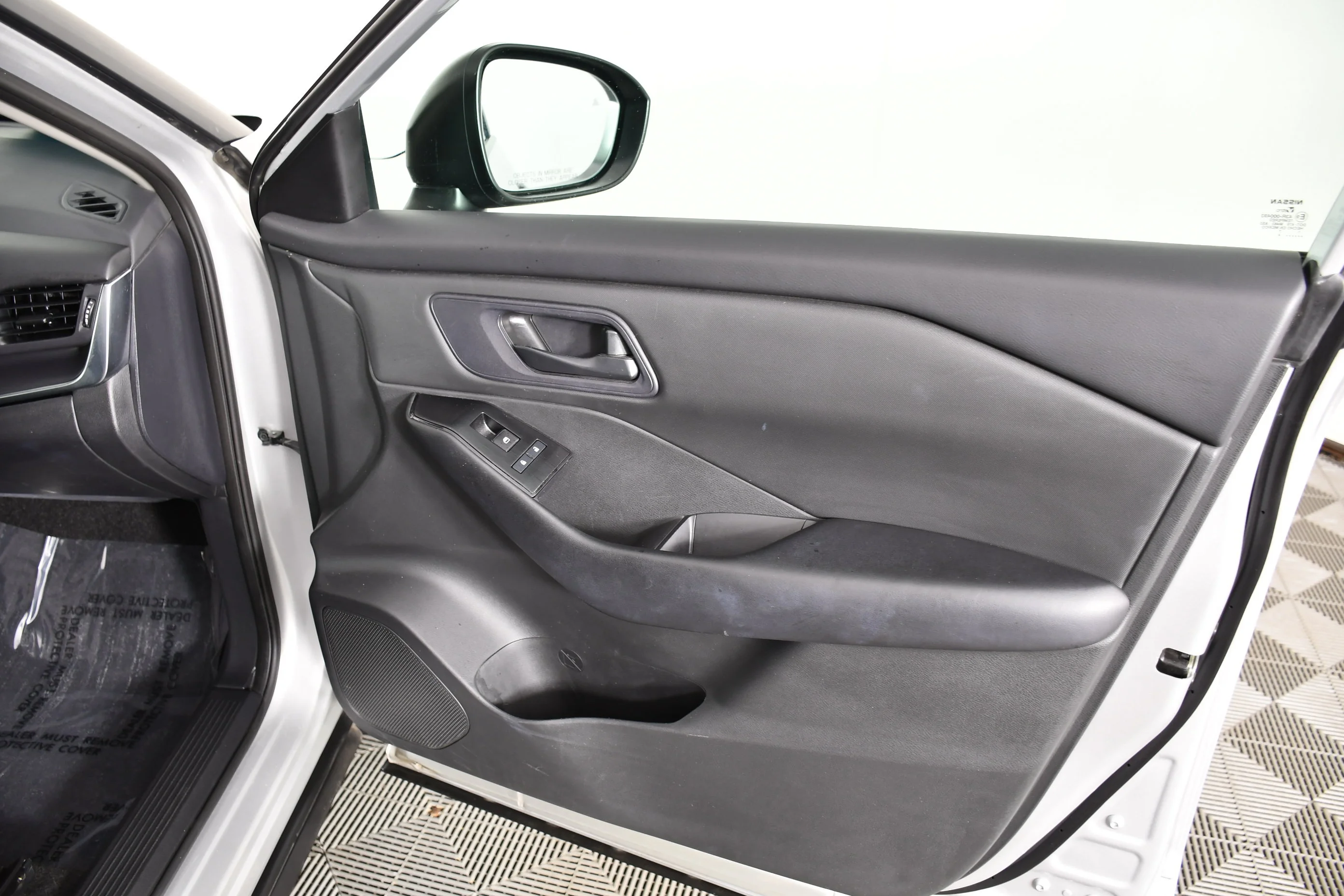 Used 2024 Brilliant Silver Metallic Nissan S image 37