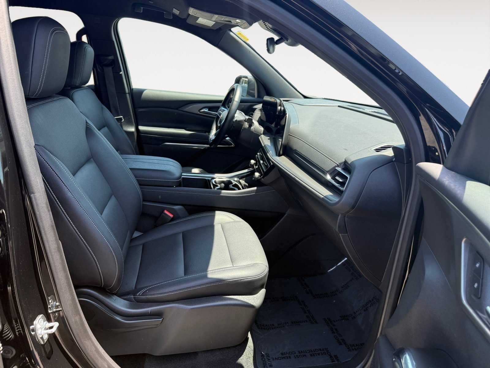 Used 2025 Mosaic Black Metallic Chevrolet LT image 19