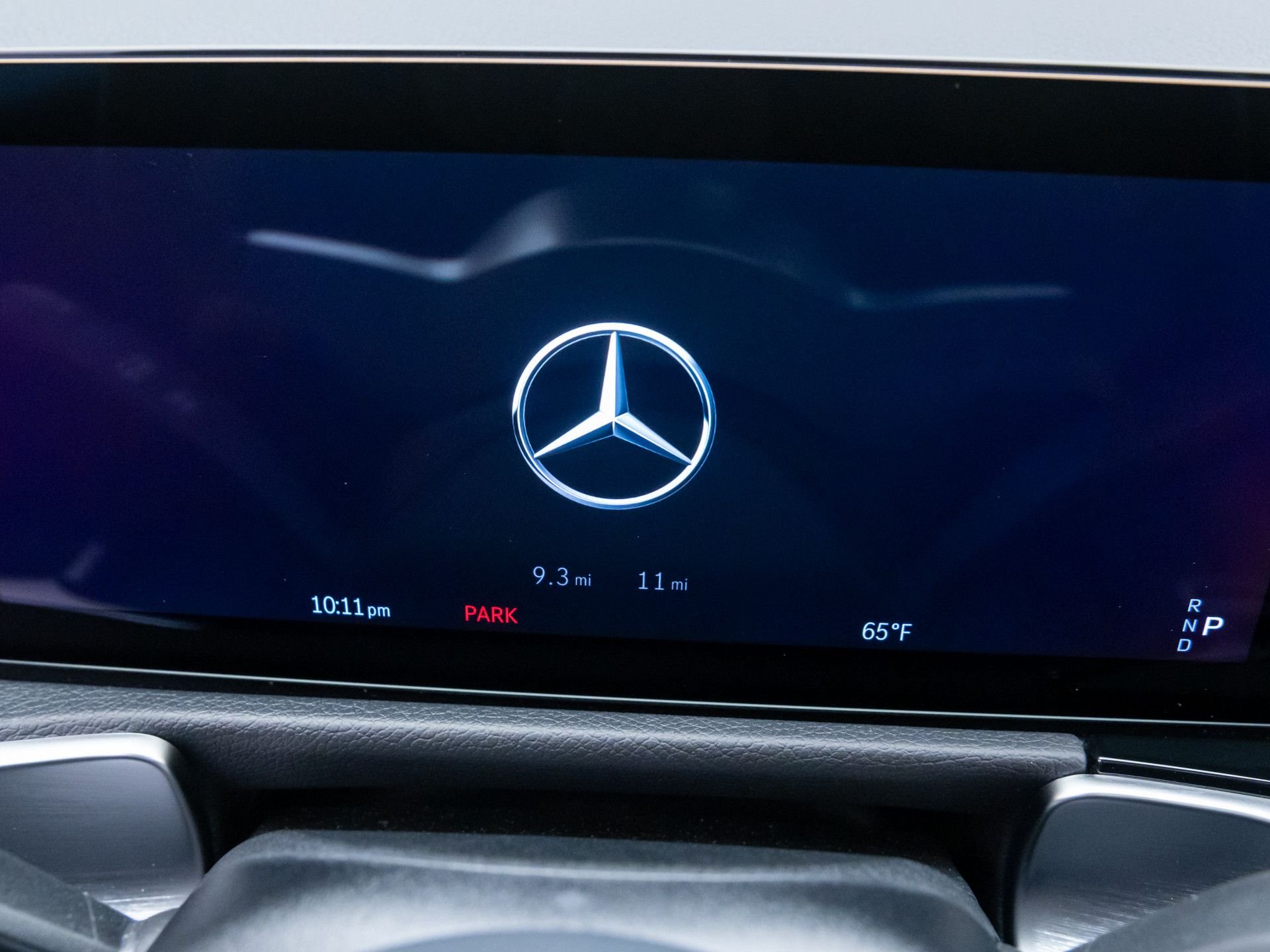 New 2026 Mountain Grey Metallic Mercedes-Benz GLB 250 image 22