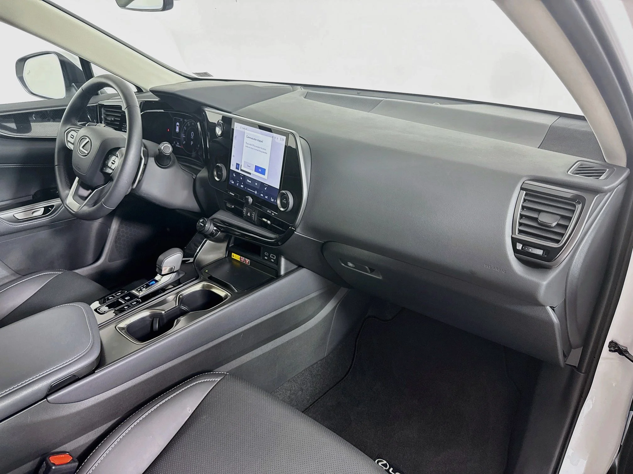 Certified Used 2025 White Pearl Lexus 350 image 27