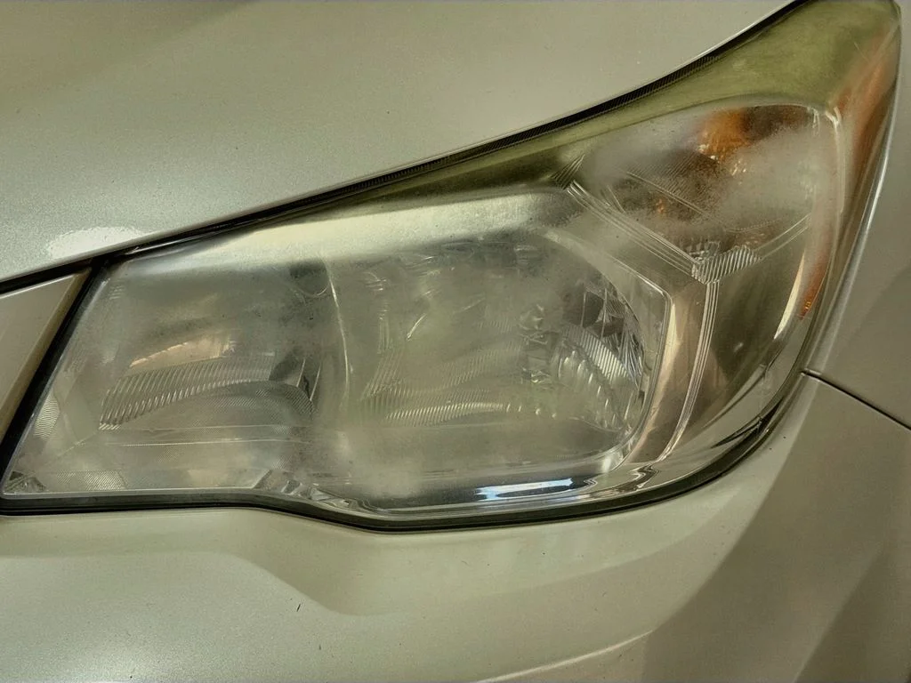Used 2015 White Subaru 2.5i Premium image 36