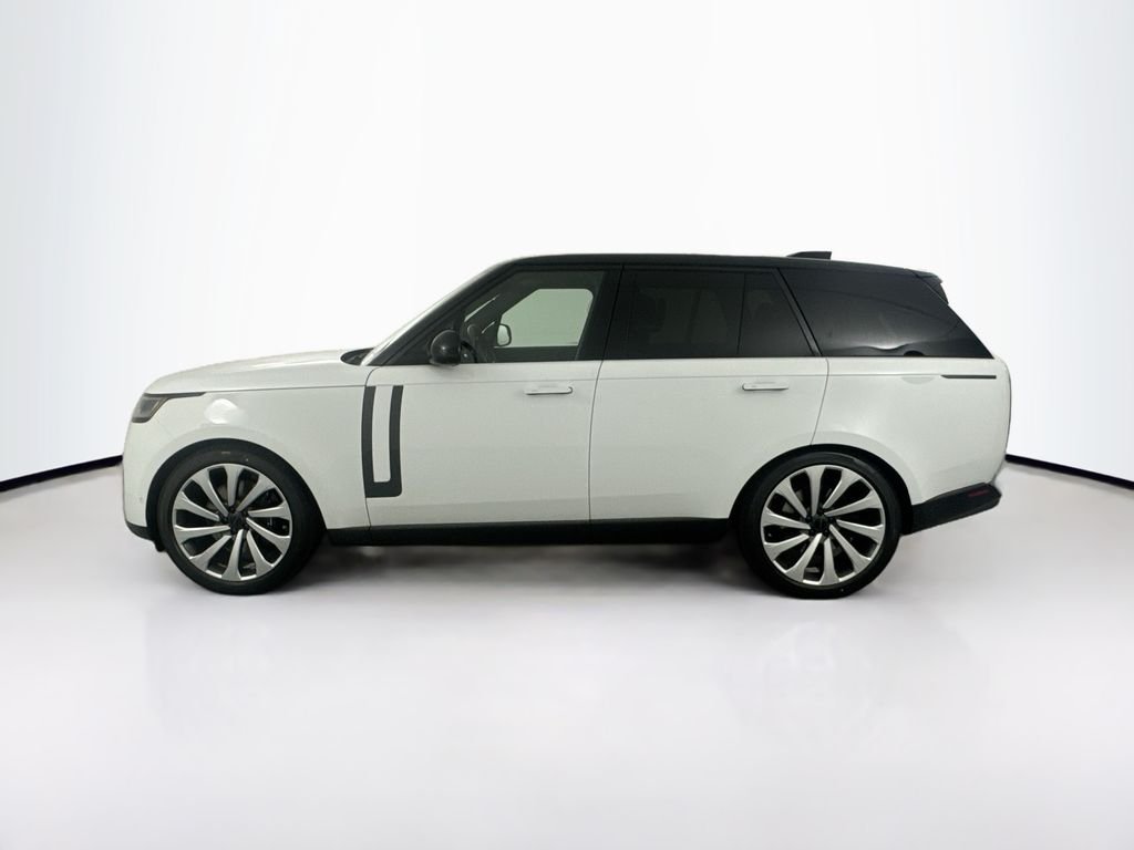 2026 Land Rover Range Rover SE - Photo 8