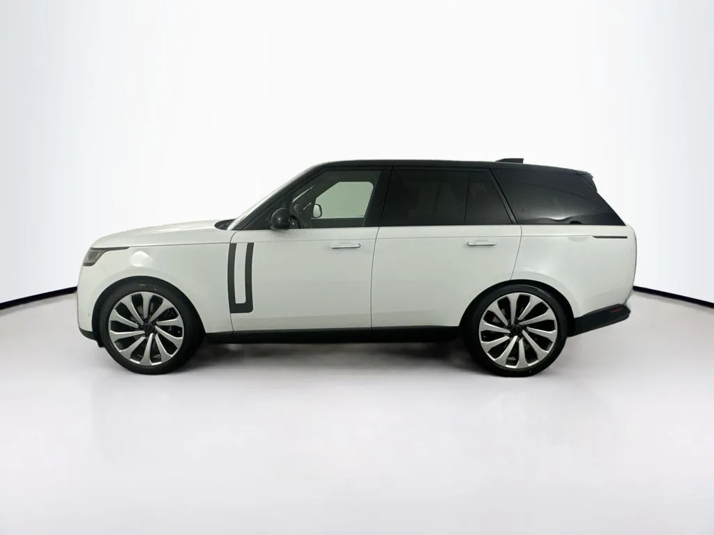 2026 Land Rover Range Rover SE - Photo 8