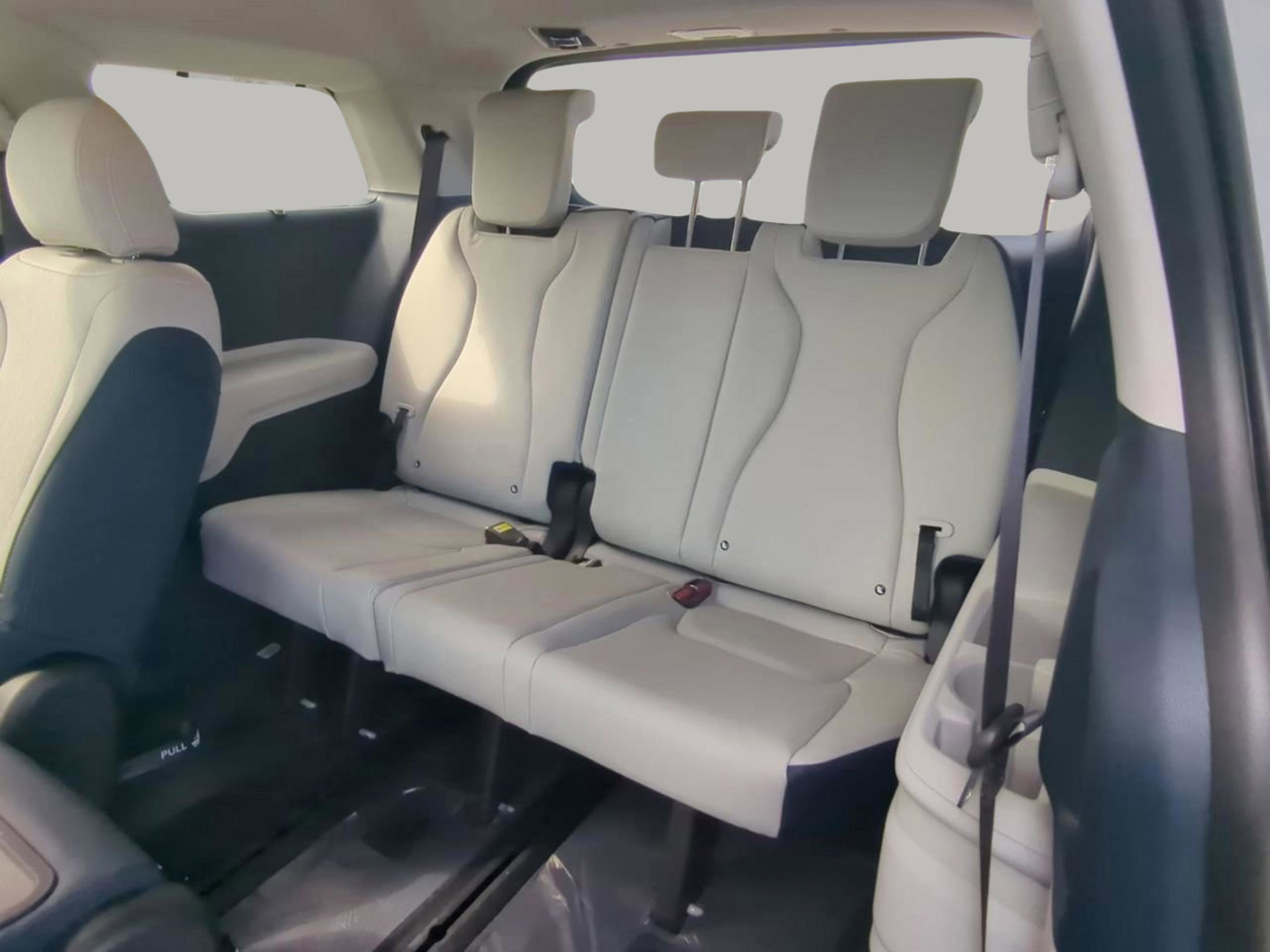 New 2026 Ivory Silver Kia EX image 17