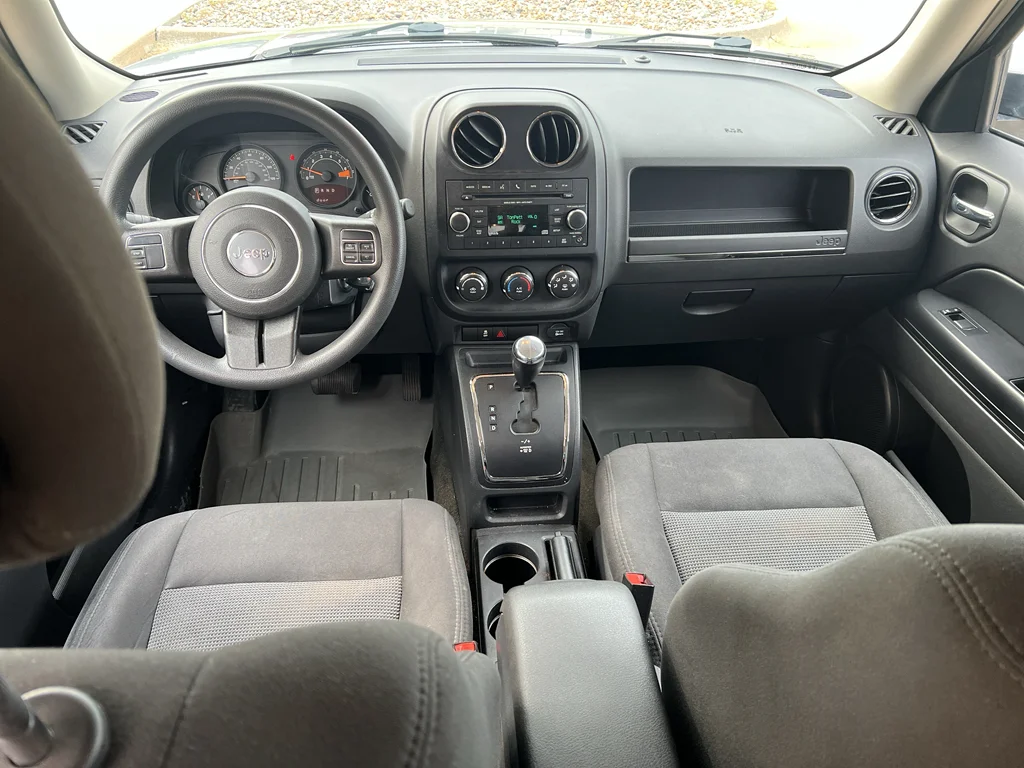 Used 2016 Jeep Patriot Sport with VIN 1C4NJPBB3GD761439 for sale in Pella, IA