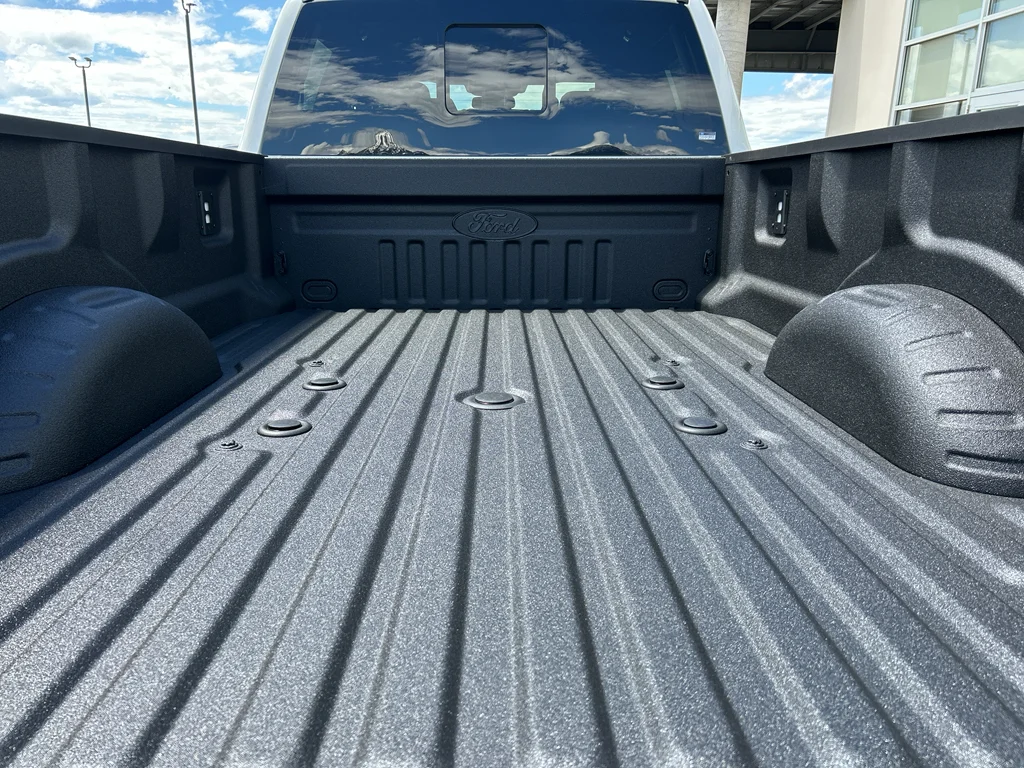 New 2026 Star White Metallic Tri-Coat Ford F-350® King Ranch® image 28