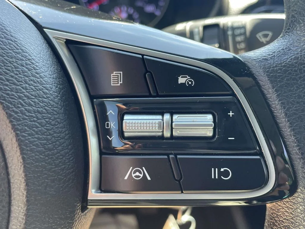 Used 2024 Aurora Black Kia LXS image 18