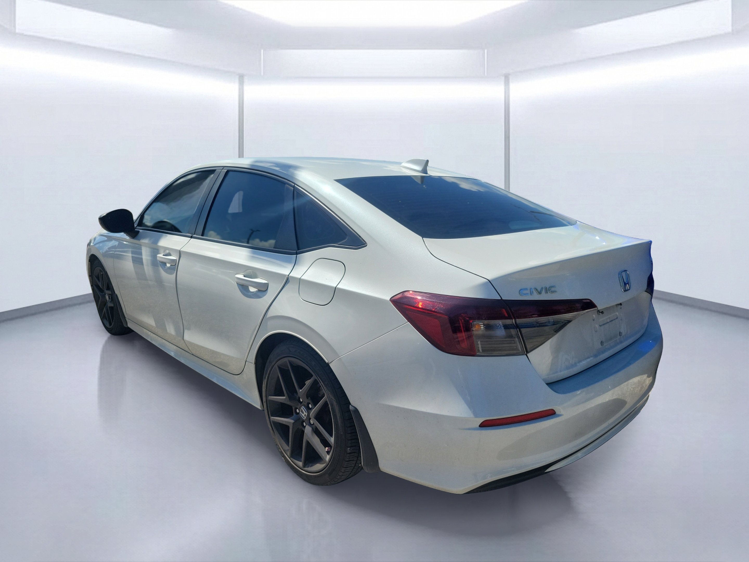 Used 2025 Platinum White Honda Sport image 3