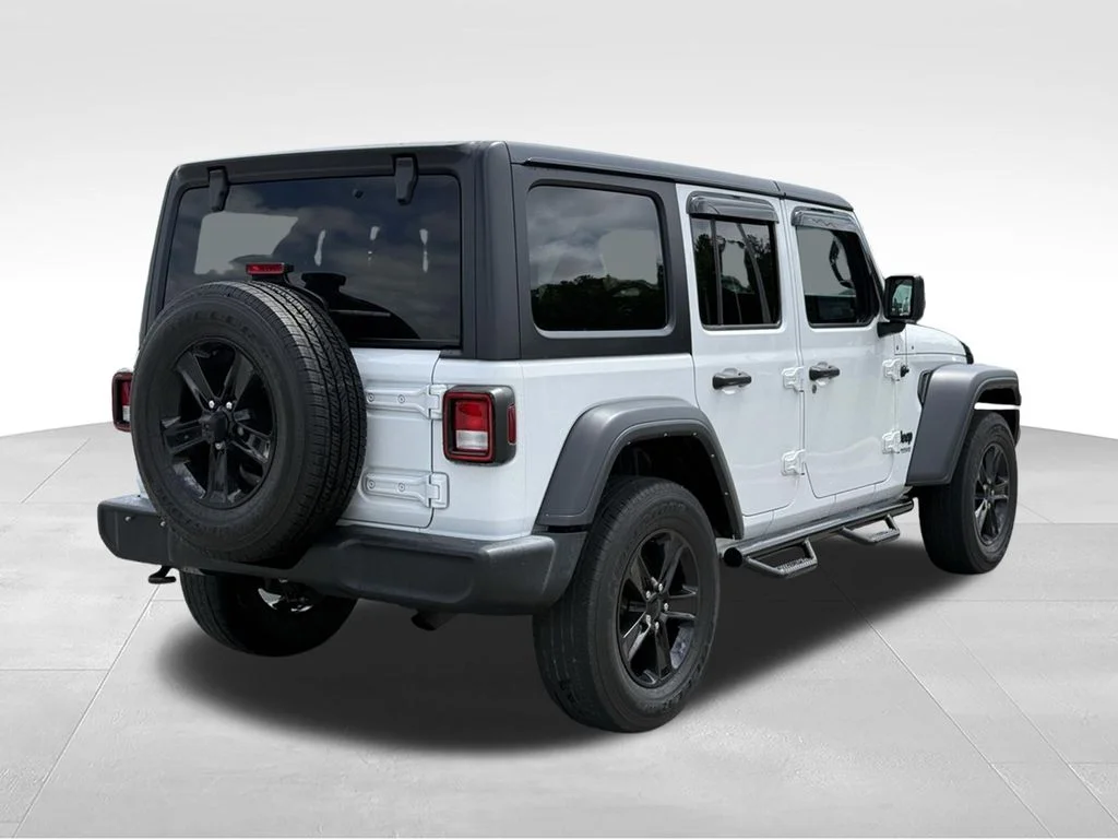 Used 2021 White Jeep Unlimited Sport Altitude image 3