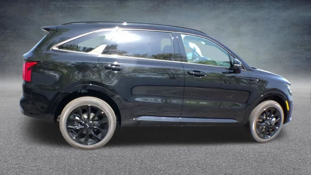Used 2022 Black Kia SX image 25