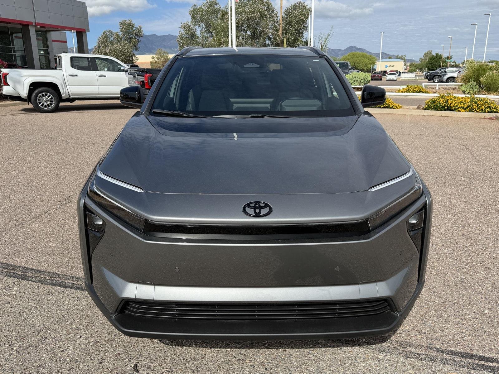 2026 Toyota bZ XLE - Photo 8