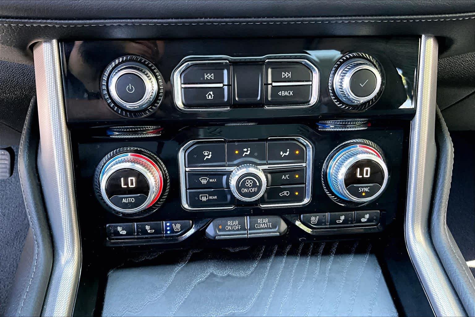 Used 2024 Titanium Rush Metallic GMC Denali image 33
