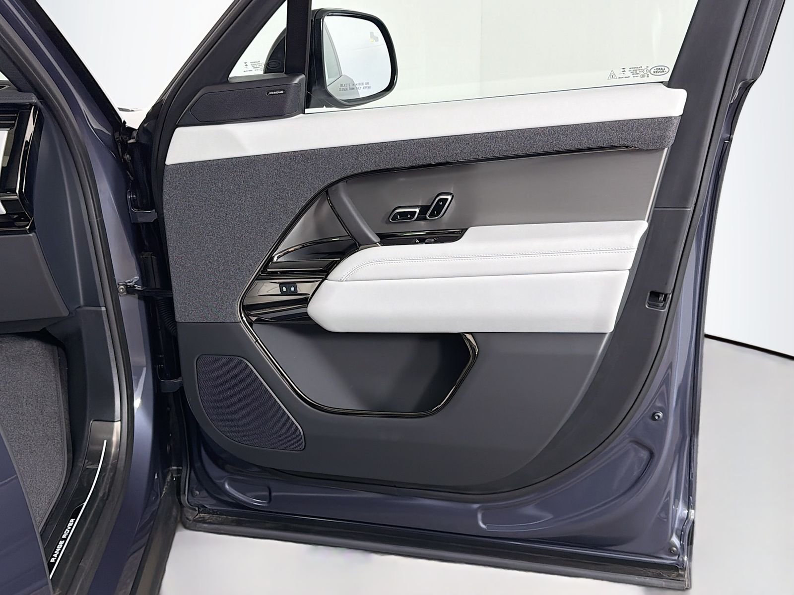 2026 Land Rover Range Rover Sport SE - Photo 32