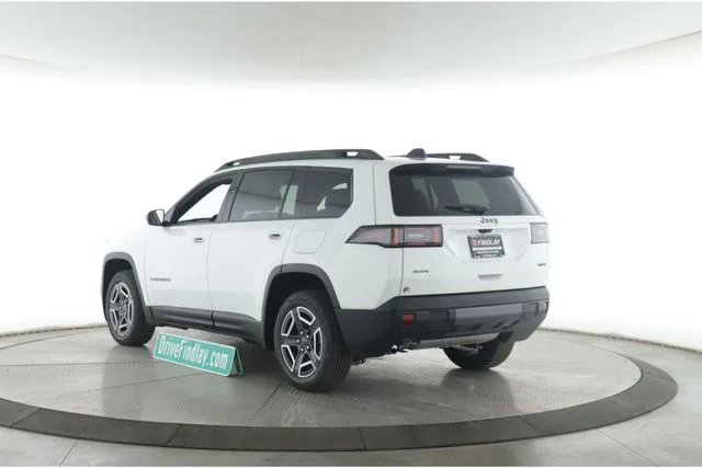 New 2026 Bright White Clear-Coat Exterior Paint Jeep Limited image 8
