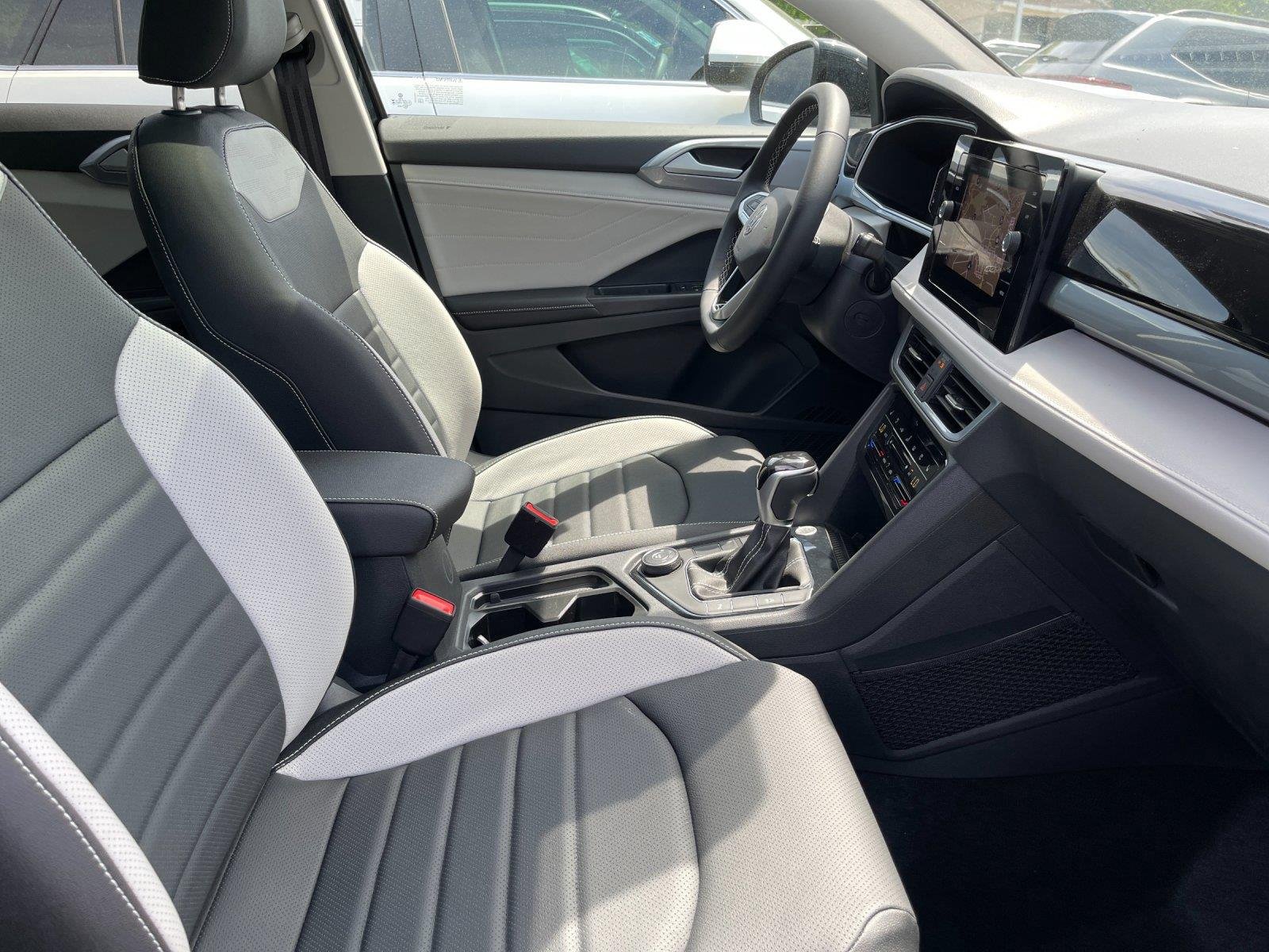 New 2026 Deep Black Pearl Volkswagen SEL image 40