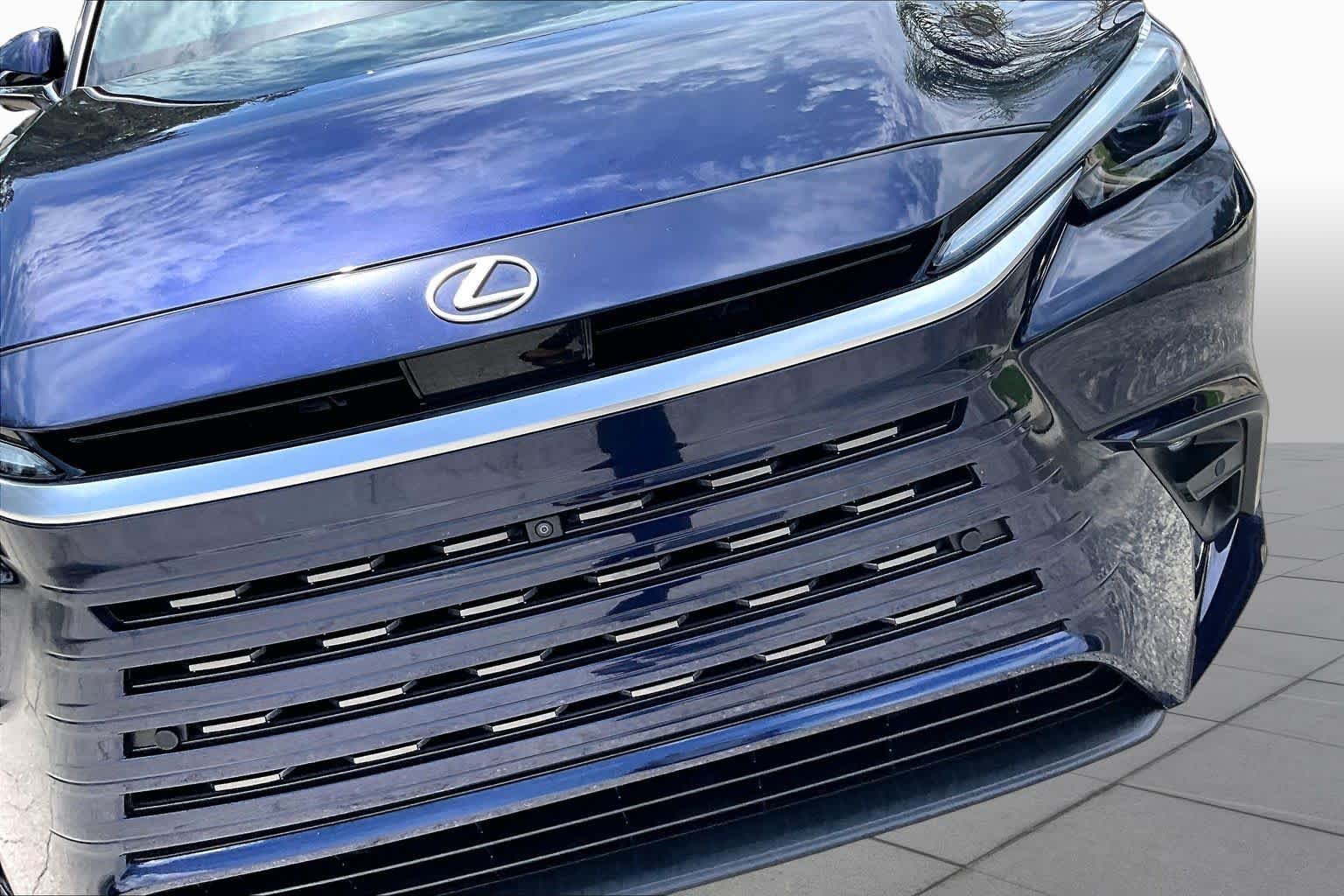 Used 2026 Nightfall Mica Lexus Premium image 30