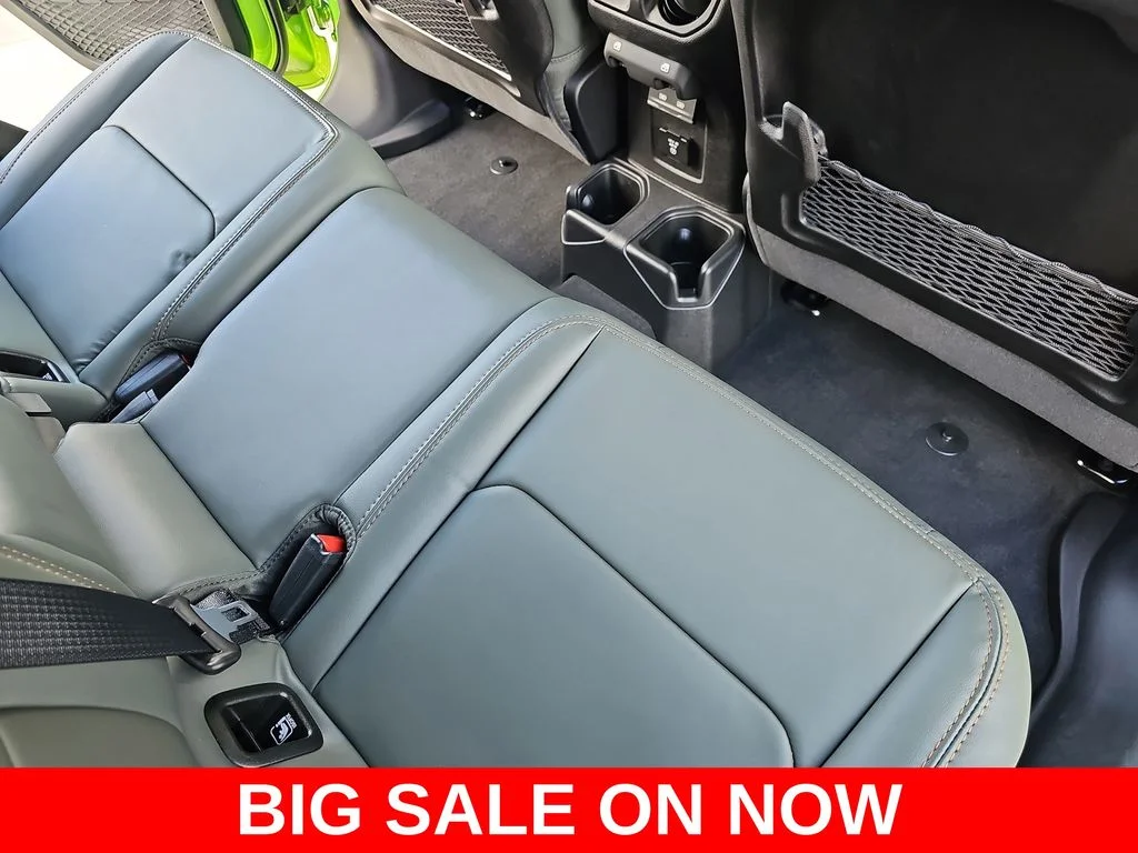 2025 Jeep Gladiator Mojave - Photo 11