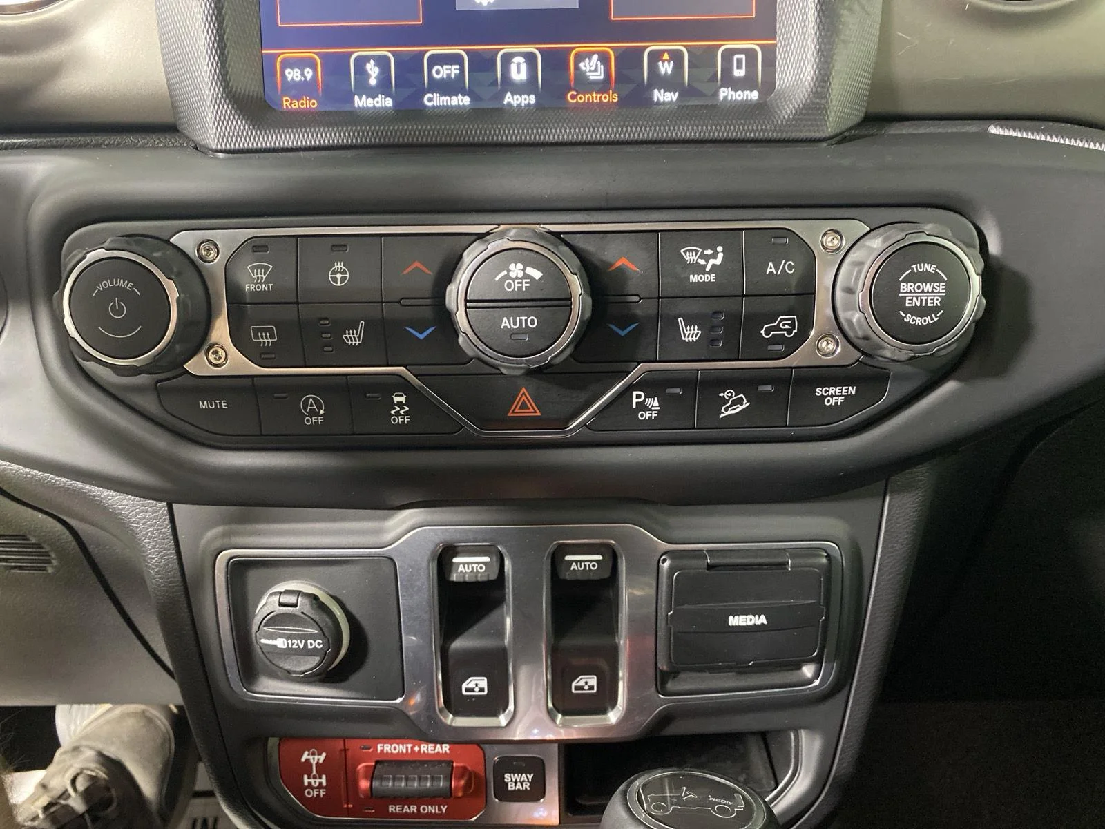 Used 2018 Mojito! Clearcoat Jeep Rubicon image 25