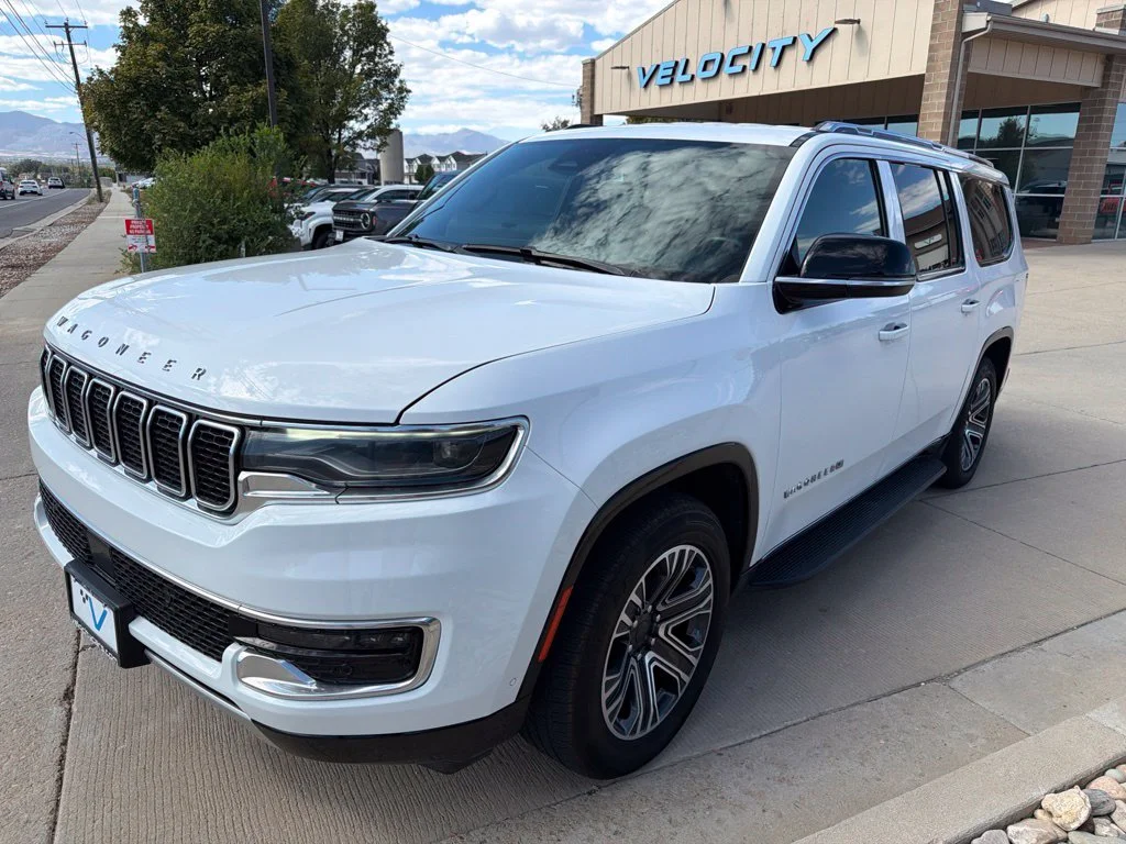 Used 2023 White Jeep Series II image 3