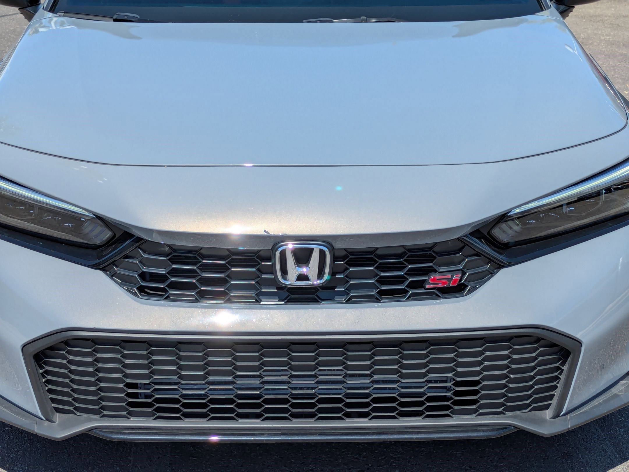 Used 2025 Urban Gray Pearl Honda  image 9