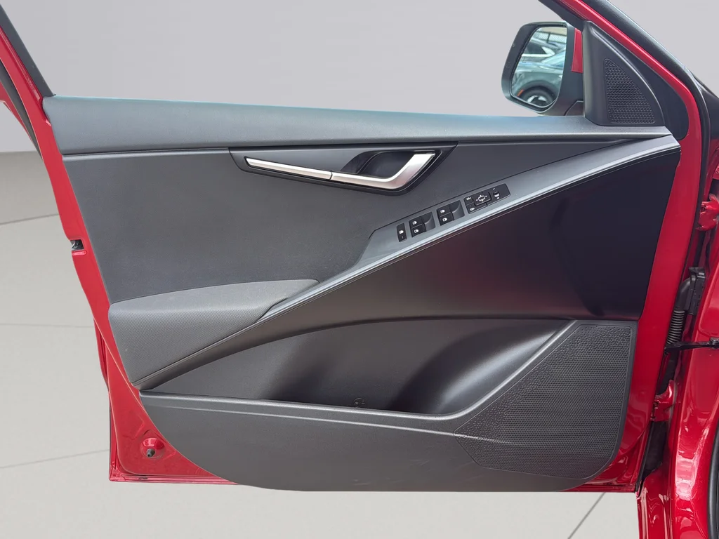 Used 2025 Runway Red Kia LX image 24