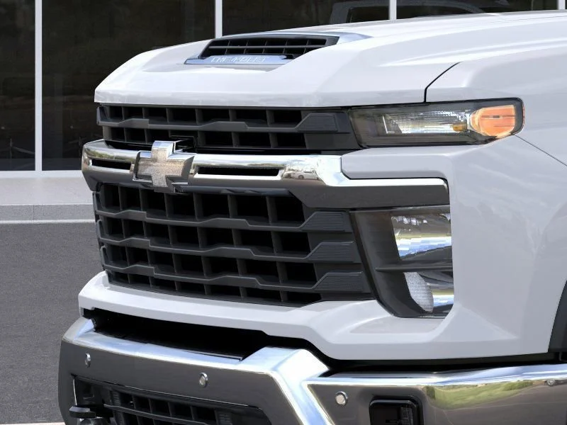 New 2026 Summit White Chevrolet LT DRW image 13