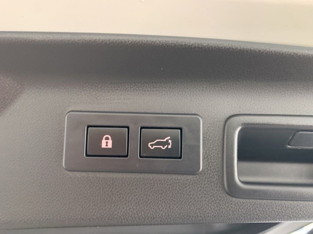 2025 Subaru Forester Premium - Photo 16