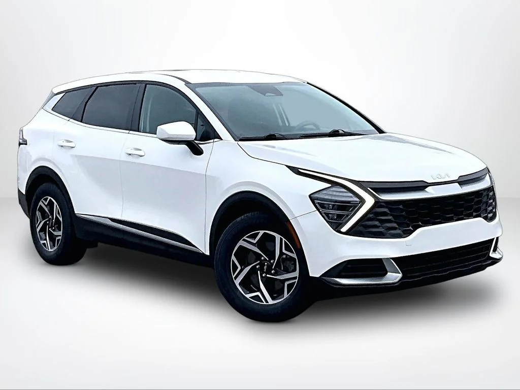 Used 2024 White Kia LX image 13