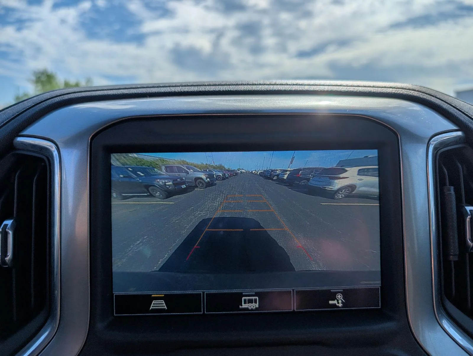Used 2021 NORTHSKY BLUE METALLIC Chevrolet RST image 16