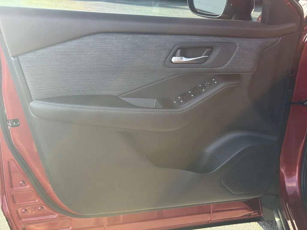 Used 2021 Red Nissan SV image 21
