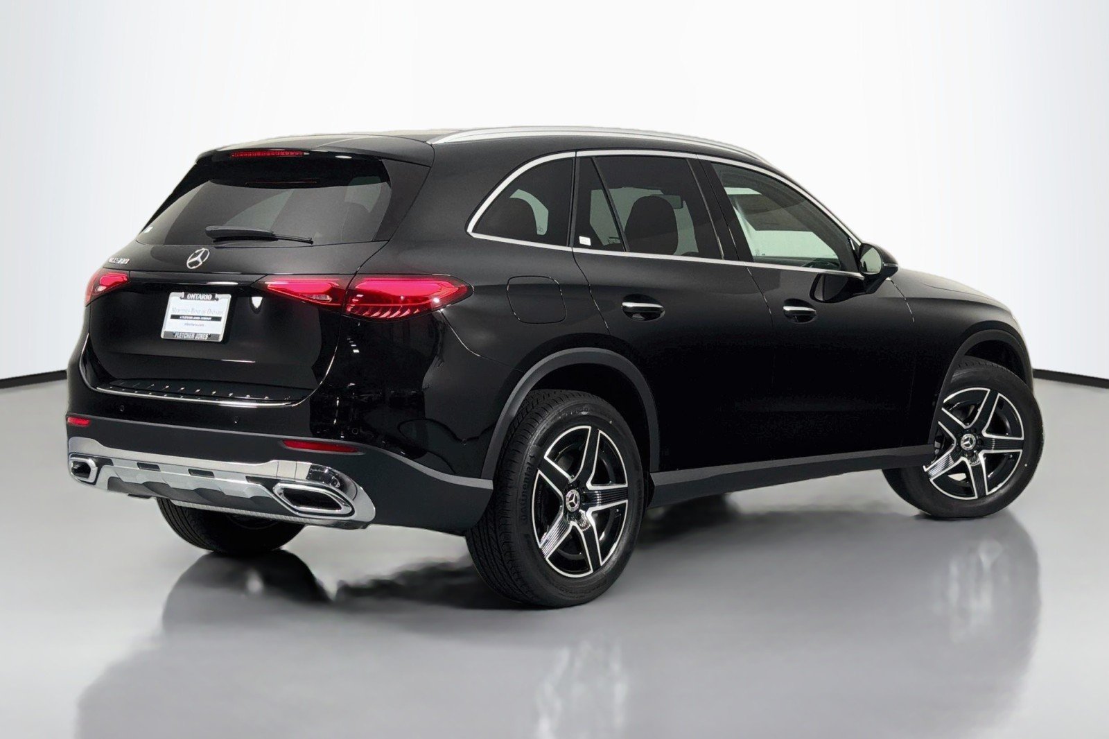 New 2026 Black Mercedes-Benz GLC 300 SUV image 11