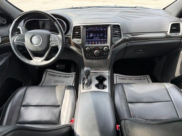 Used 2018 True Blue Pearlcoat Jeep Overland image 21