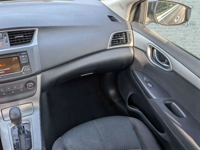 Used 2015 Gray Nissan SR image 15