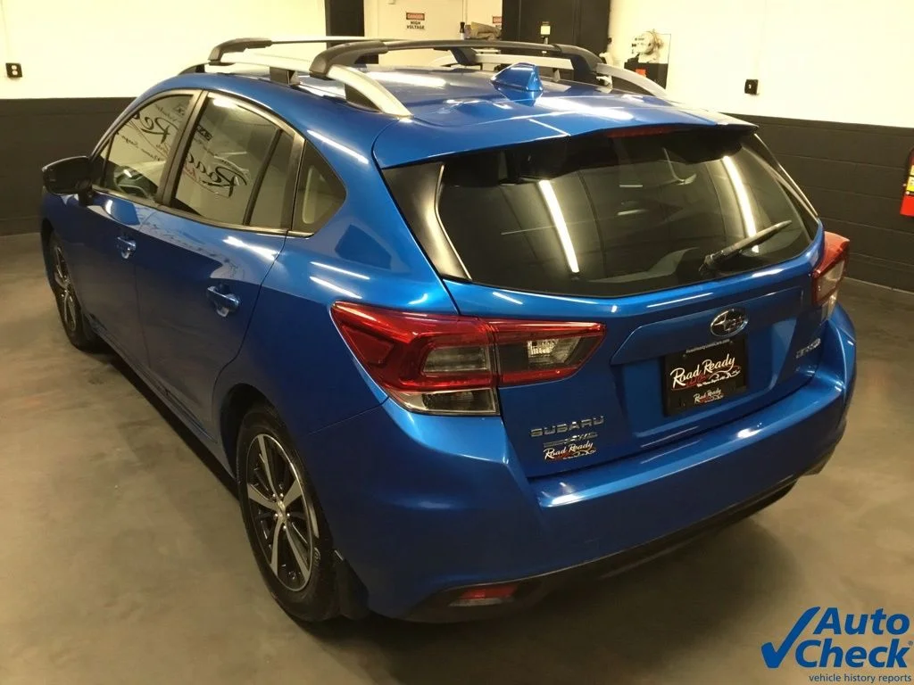 Used 2020 Blue Subaru Premium image 7