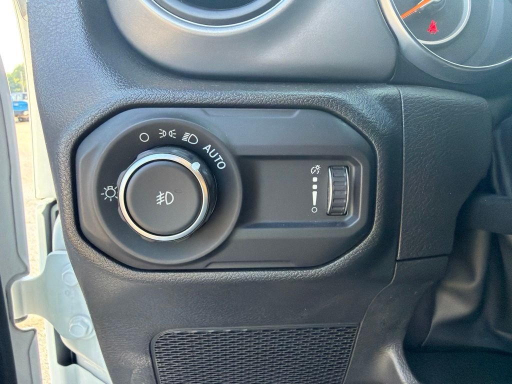 Used 2023 White Jeep Sport image 30