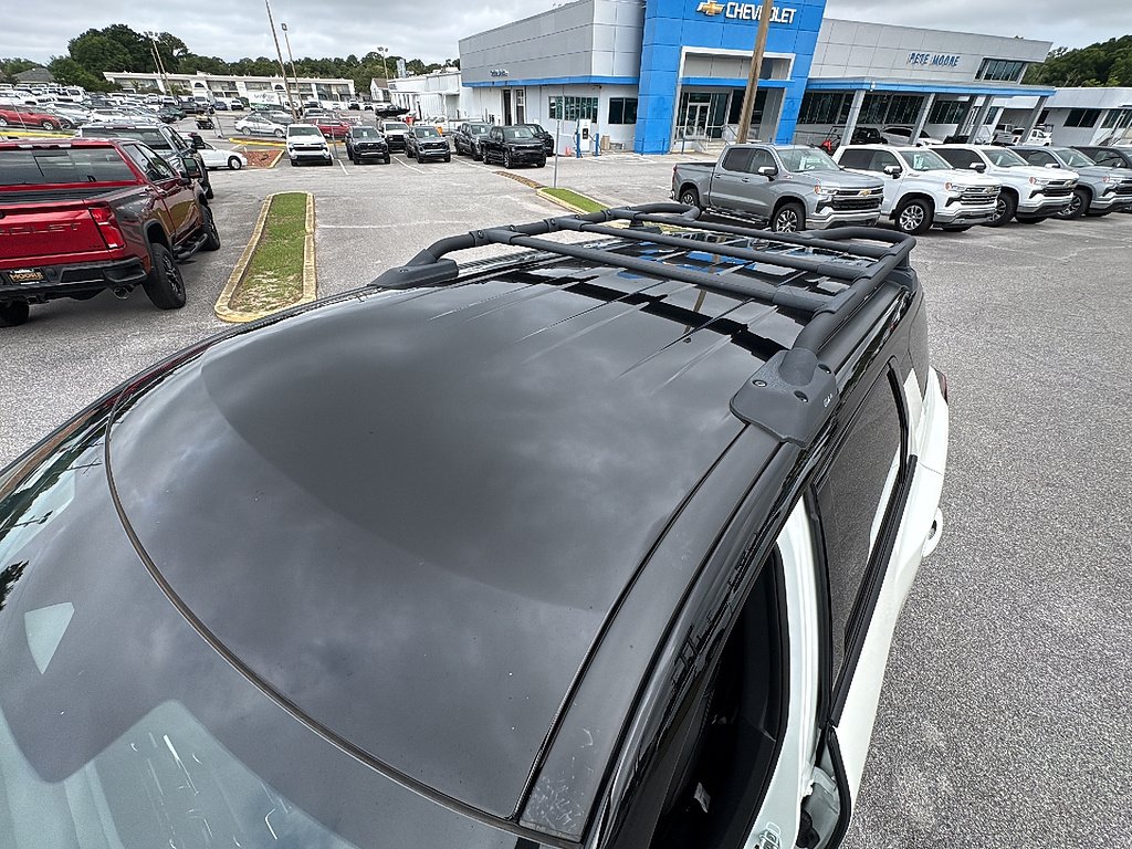 Used 2024 Pearl White TriCoat/Super Black Nissan Rock Creek image 15