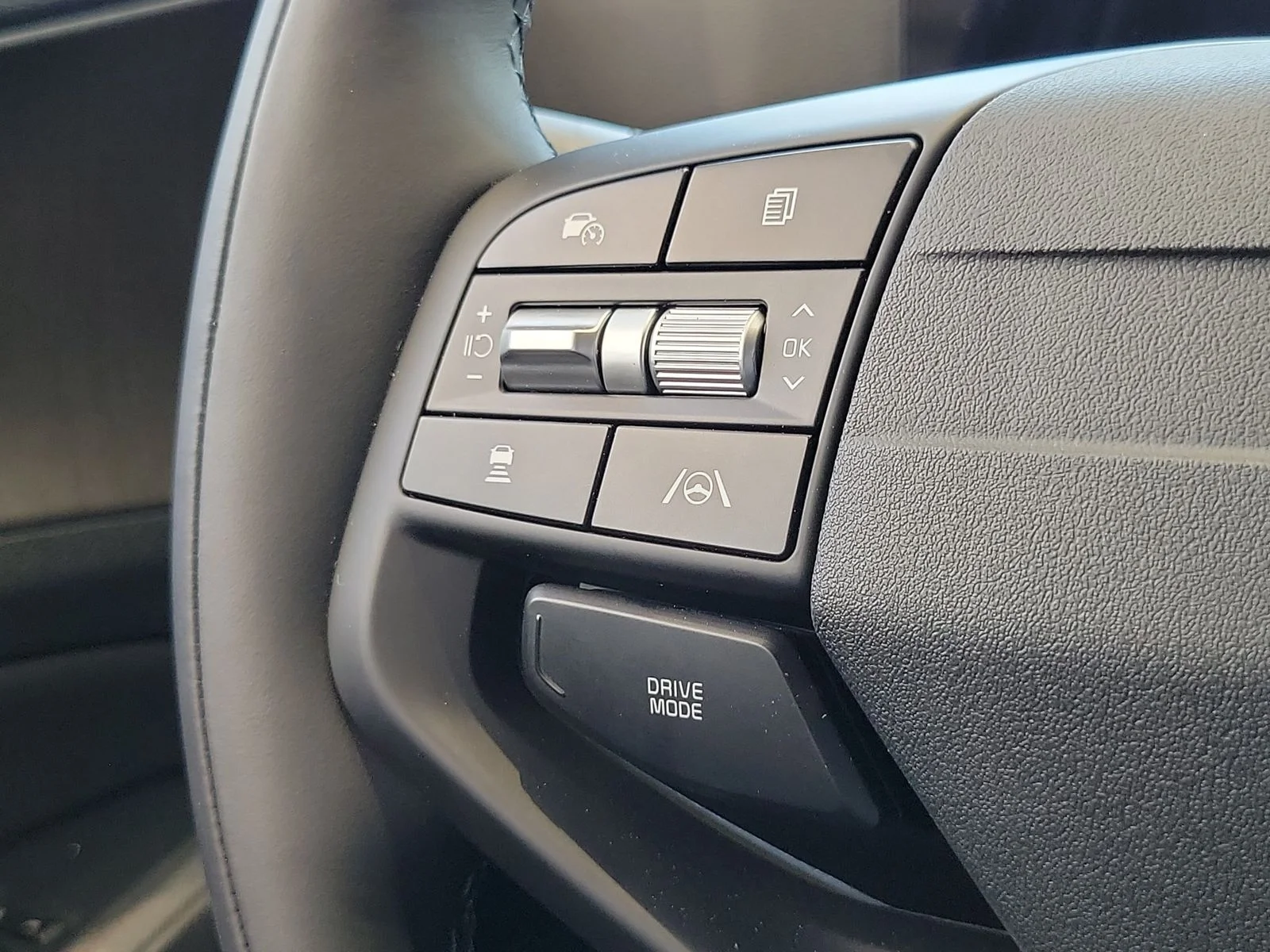 New 2026 Ebony Black Kia X-Line image 15