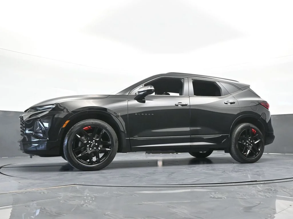 Used 2020 Black Chevrolet RS image 72