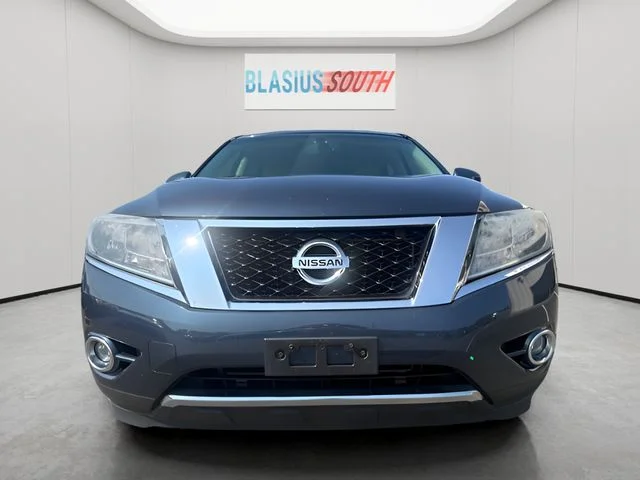 Used 2015 Blue Nissan SV image 8