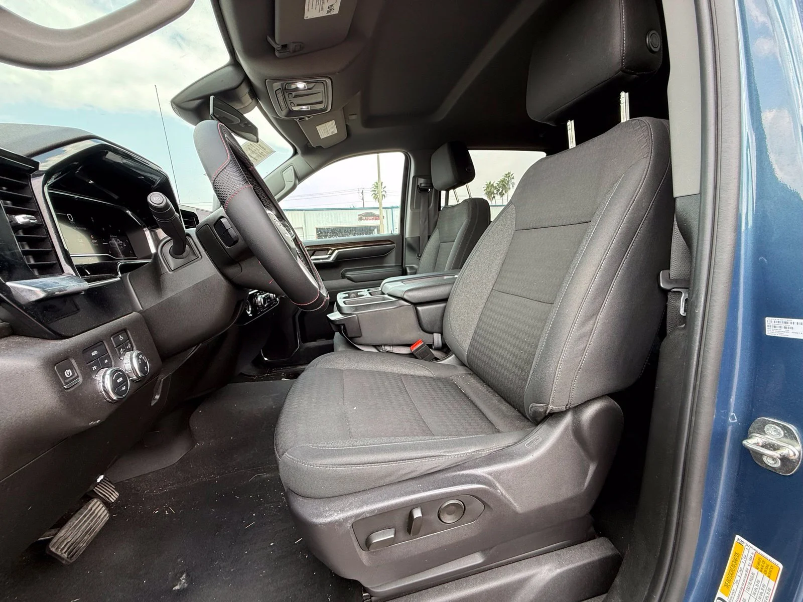 Used 2024 Blue GMC SLE image 9