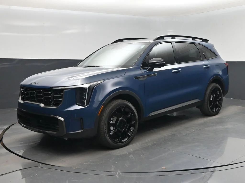 Certified Used 2025 Black Kia X-Line SX Prestige image 22