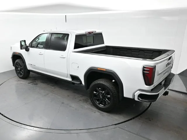 Used 2025 Summit White GMC AT4 image 37