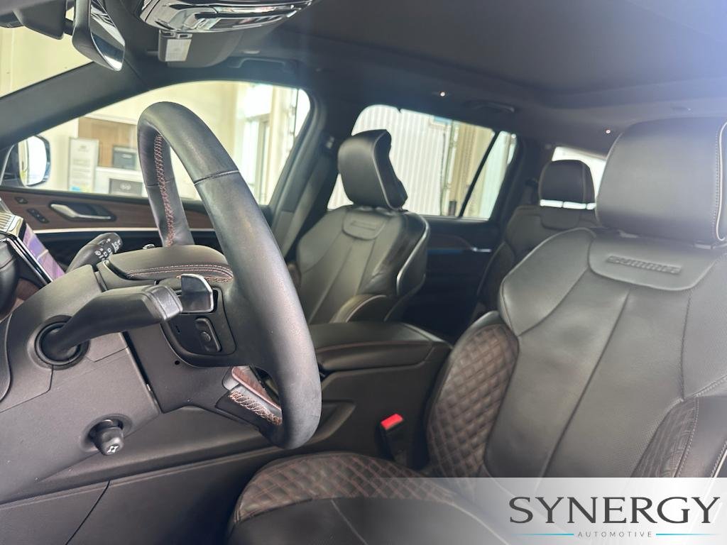 Used 2022 Silver Zynith Jeep Summit image 24