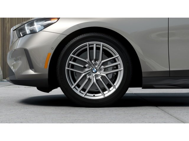 New 2024 Oxide Grey Metallic BMW 530i xDrive image 7