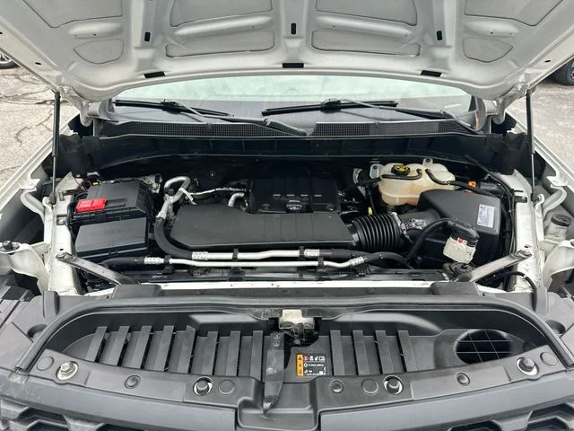 Used 2021 Summit White Chevrolet WT image 19